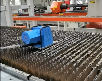 Laser cutting machine slag remover